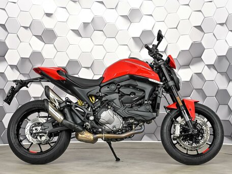 2021 Ducati Monster 937, красный, 977000 рублей, вид 3