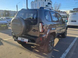 2026 Lada (ВАЗ) Niva Travel I Рестайлинг, коричневый, 1852900 рублей, вид 5