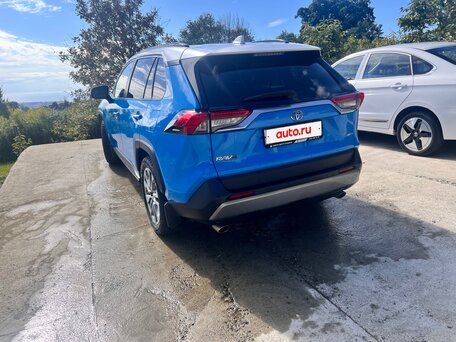 2019 Toyota RAV4 V (XA50), синий, 3300000 рублей, вид 4