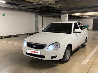 2015 Lada (ВАЗ) Priora I Рестайлинг, белый, 580000 рублей, вид 2