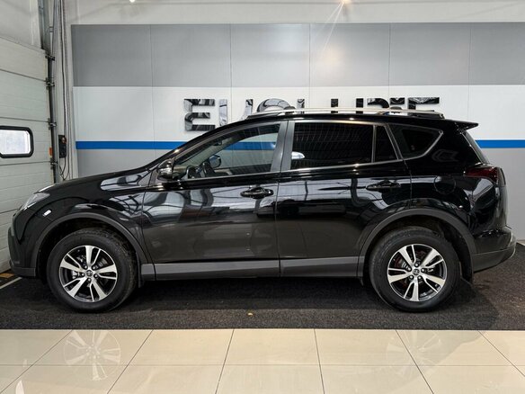 2018 Toyota RAV4 IV (XA40) Рестайлинг, чёрный - вид 3