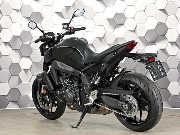 2021 Yamaha MT-09 (FZ-09), чёрный, 1027000 рублей - вид 7