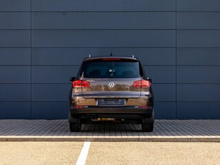 2014 Volkswagen Tiguan I Рестайлинг, коричневый, 1495000 рублей, вид 5