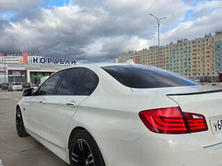 2010 BMW 5 серии 523i VI (F10/F11/F07), белый, 1650000 рублей, вид 4