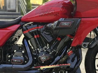 2025 Harley-Davidson CVO Road Glide ST, красный, 5150000 рублей, вид 3