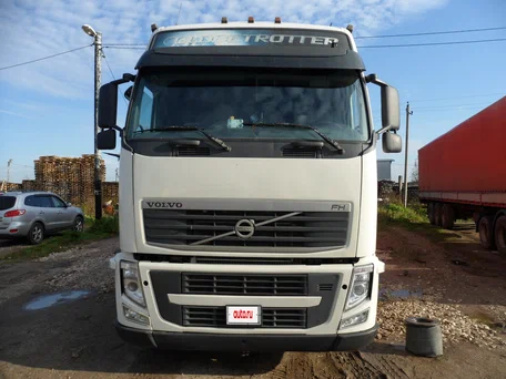 2014 Volvo FH, белый, 3999000 рублей, вид 1