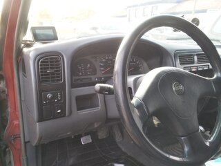 1988 Nissan Terrano I, красный, 850000 рублей, вид 2