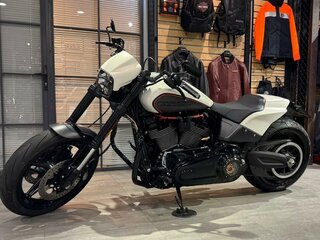 2019 Harley-Davidson FXDR 114, белый, 2099000 рублей, вид 2
