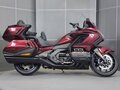 2025 Honda GL 1800 Gold Wing, красный, 3649000 рублей