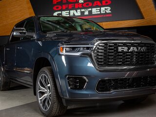 2026 Ram 1500 Crew Cab V Рестайлинг, синий, 12098000 рублей, вид 2