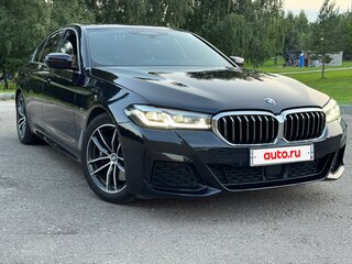 2020 BMW 5 серии 520i VII (G30/G31/G38) Рестайлинг, синий, 3950000 рублей, вид 3