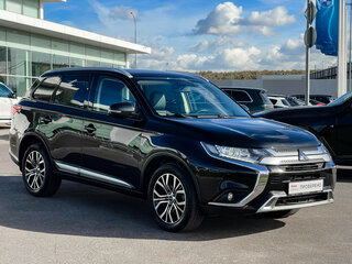 2019 Mitsubishi Outlander III Рестайлинг 3, чёрный, 2397000 рублей, вид 3