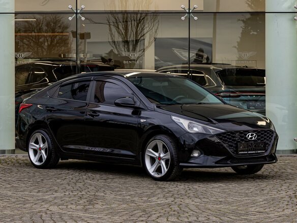 2021 Hyundai Solaris II Рестайлинг, чёрный, 1435000 рублей - вид 2