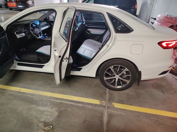 2023 Geely Emgrand II, белый, 1600000 рублей - вид 36