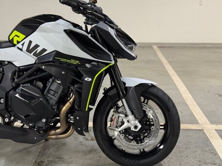 2026 QJMotor SRK 921, чёрный, 1090000 рублей, вид 4