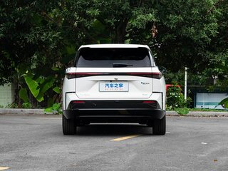 2026 Toyota bZ3X 67.9 kWh, белый, 3100003 рублей, вид 3