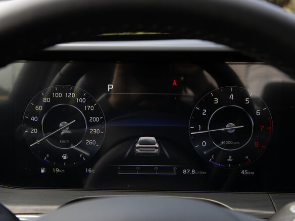 2025 Kia K5 III, чёрный, 3790000 рублей - вид 12