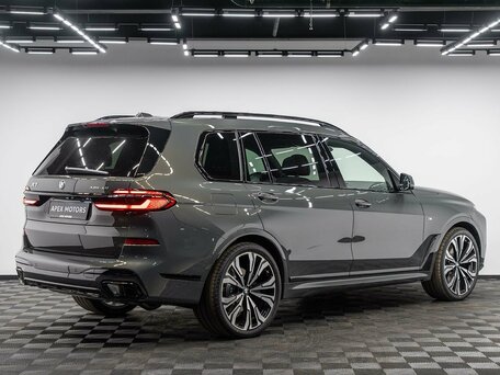 2026 BMW X7 40i I (G07) Рестайлинг, серый, 16990000 рублей, вид 2