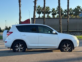 2010 Toyota RAV4 III (XA30), белый, 1320000 рублей, вид 4