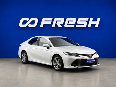 2018 Toyota Camry VIII (XV70), белый, 2099632 рублей, вид 1