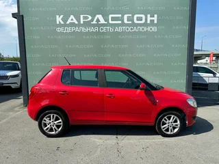 2013 Skoda Fabia II Рестайлинг, красный, 455000 рублей, вид 4
