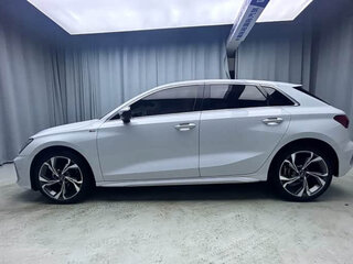 2022 Audi A3 Sportback 35 TFSI IV (8Y), белый, 1867999 рублей, вид 4