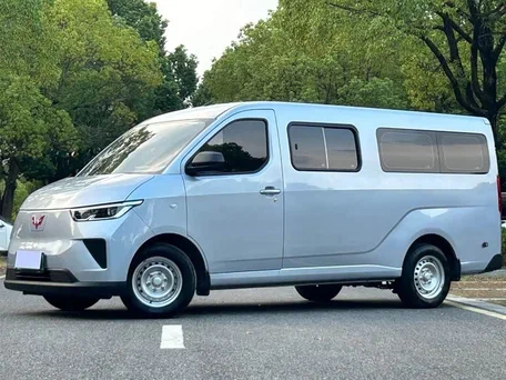 2026 Wuling Yangguang, голубой, 1690000 рублей, вид 1