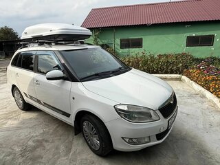 2011 Skoda Fabia II Рестайлинг, белый, 530000 рублей, вид 3