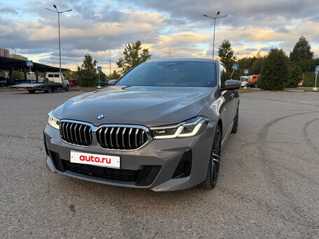 2022 BMW 6 серии Gran Turismo 620d IV (G32) Рестайлинг, серый, 5700000 рублей, вид 3