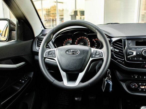 2018 Lada (ВАЗ) Vesta I, коричневый, 850000 рублей - вид 13
