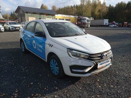 2023 Lada (ВАЗ) Vesta I Рестайлинг (NG), белый, 879700 рублей, вид 1