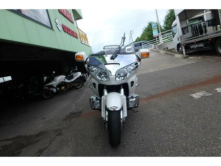 2005 Honda GL 1800 Gold Wing, белый, 1099000 рублей, вид 3