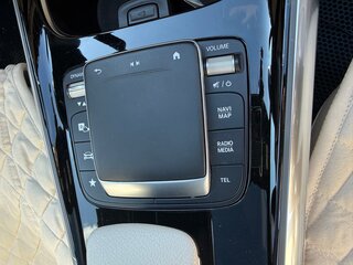 2020 Mercedes-Benz GLA 250 II (H247), синий, 3640000 рублей, вид 4