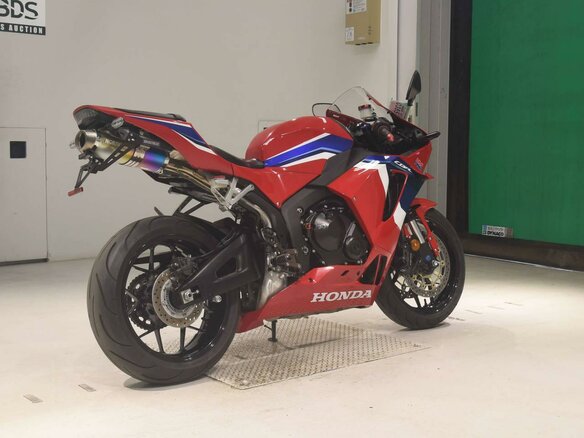 2022 Honda CBR 600RR, красный, 1149000 рублей - вид 4