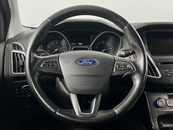 2017 Ford Focus III Рестайлинг, белый, 1275000 рублей - вид 10