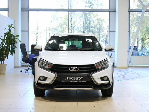 2017 Lada (ВАЗ) Vesta SW Cross I, белый, 970000 рублей - вид 1