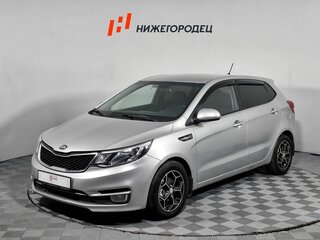 2015 Kia Rio III Рестайлинг, серебристый, 962000 рублей, вид 1