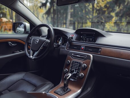 2013 Volvo XC70 II Рестайлинг, бежевый, вид 2