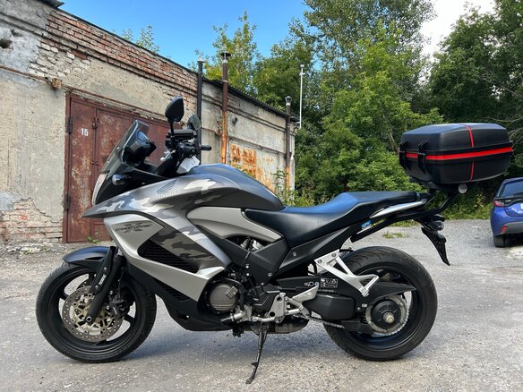 2013 Honda VFR 800X (Crossrunner), серый, 695000 рублей - вид 22