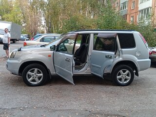 2003 Nissan X-Trail I, серебристый, 650000 рублей, вид 5