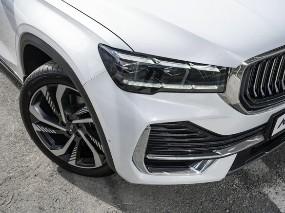 2026 Geely Monjaro I Рестайлинг, белый, 4954990 рублей - вид 18