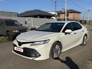 2021 Toyota Camry VIII (XV70), белый, 3350000 рублей, вид 1