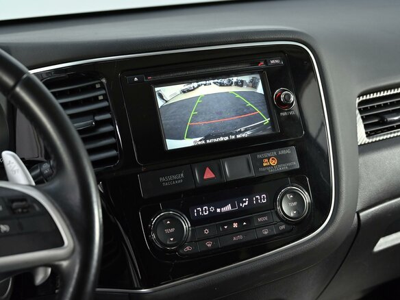 2013 Mitsubishi Outlander III, белый - вид 9