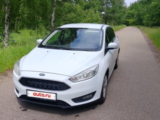 2017 Ford Focus III Рестайлинг, белый, 830000 рублей, вид 1