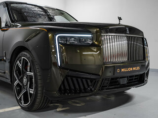 2026 Rolls-Royce Cullinan Black Badge I Рестайлинг (Series II), зелёный, 71900000 рублей, вид 5