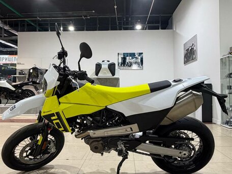 2026 Husqvarna 701 Supermoto, жёлтый, 1550000 рублей, вид 4