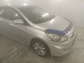 2012 Hyundai Solaris I, серый, 620000 рублей - вид 6