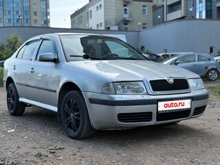2006 Skoda Octavia I (A4) Рестайлинг, серебристый, 200000 рублей, вид 3