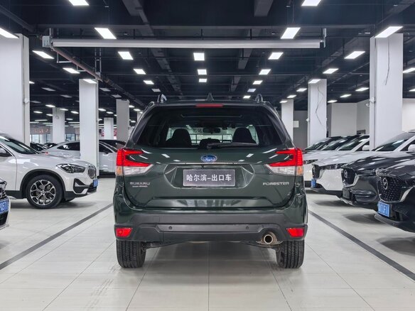 2022 Subaru Forester V Рестайлинг, зелёный - вид 5