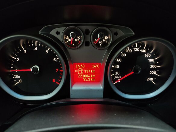 2010 Ford Focus II Рестайлинг, серебристый, 475000 рублей - вид 10